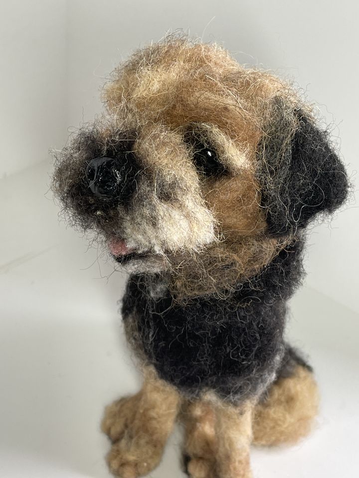 3D Pet Portrait of a brown dog in felt