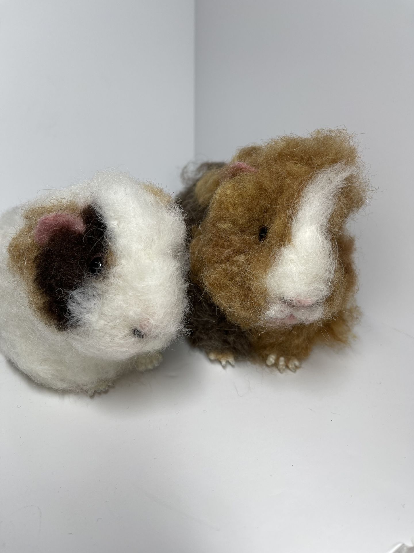 3D Pet Portrait of two guinea pigs in felt